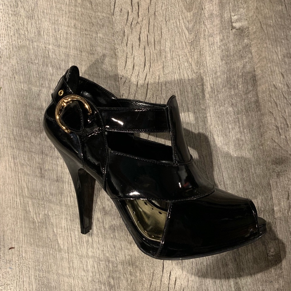 BCBGirls black peep toe pumps